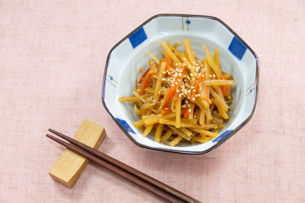 金平ごぼうの きんぴら の意味や由来とは ごぼうを食べるのは日本だけ なるほどぽけっと